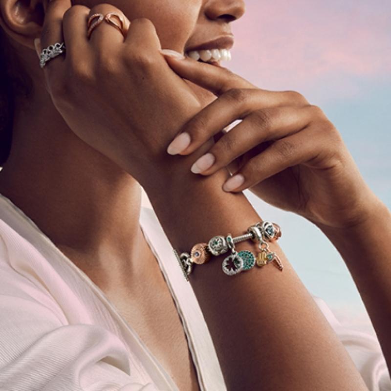 Pandora April Clear Eternity Circle Charm 790064c01