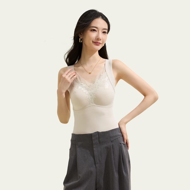 

Лиоцелловый теплый жилет с V-образным вырезом и кружевом 8890: Женский бесшовный слой с флисовой подкладкой, с фиксированной чашкой и бретелями. M абрикосовый