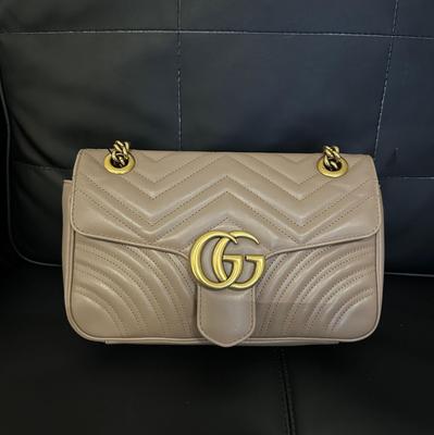 [Używana] GG Marmont Logo Klapa Skórzana Torba na Ramię Crossbody Mała - Doskonały Stan #1T5KICY