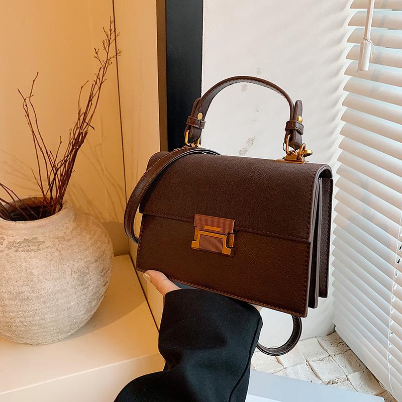 Retro Lock Small Square Bag 2025 New Small Fragrant Wind Bag Women's Foreign Style Handbag Fashion Shoulder Messenger Bag