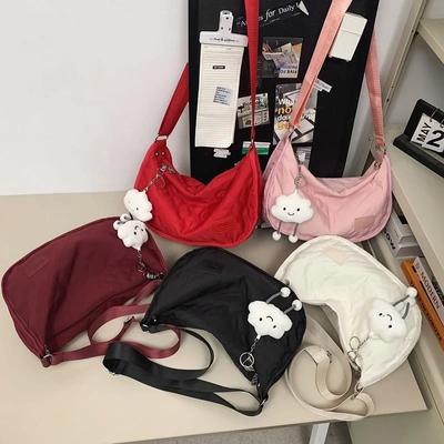 Sac bandoulière en nylon uni décontracté à fermeture éclair pour femme Sac bandoulière tendance unisexe Sac à bandoulière polyvalent