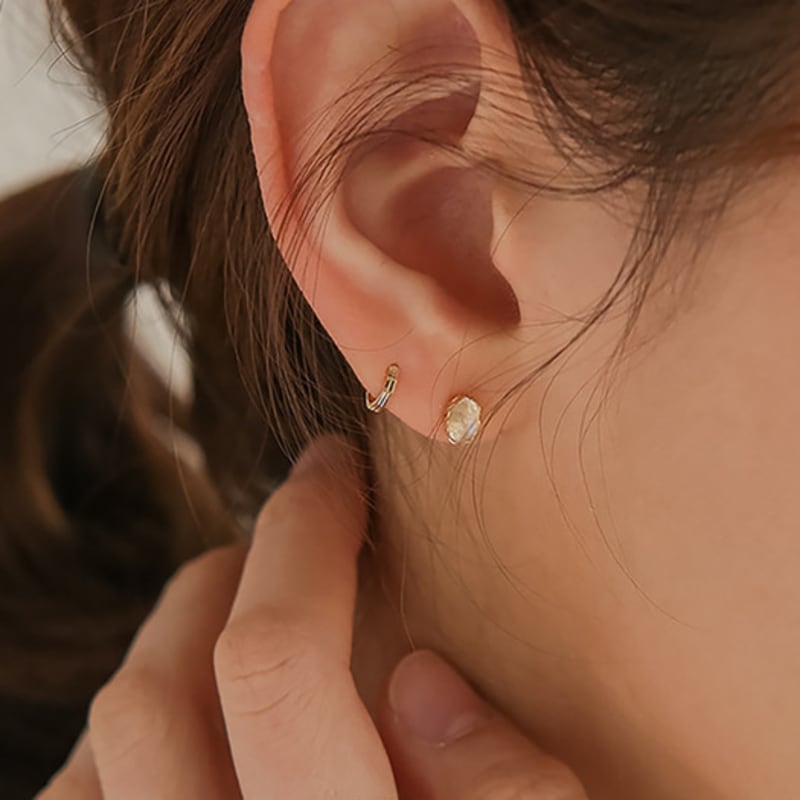LUNNE 14k Varje Slipad En-Touch Mini Ring Örhängen (14k Guld) #ER03