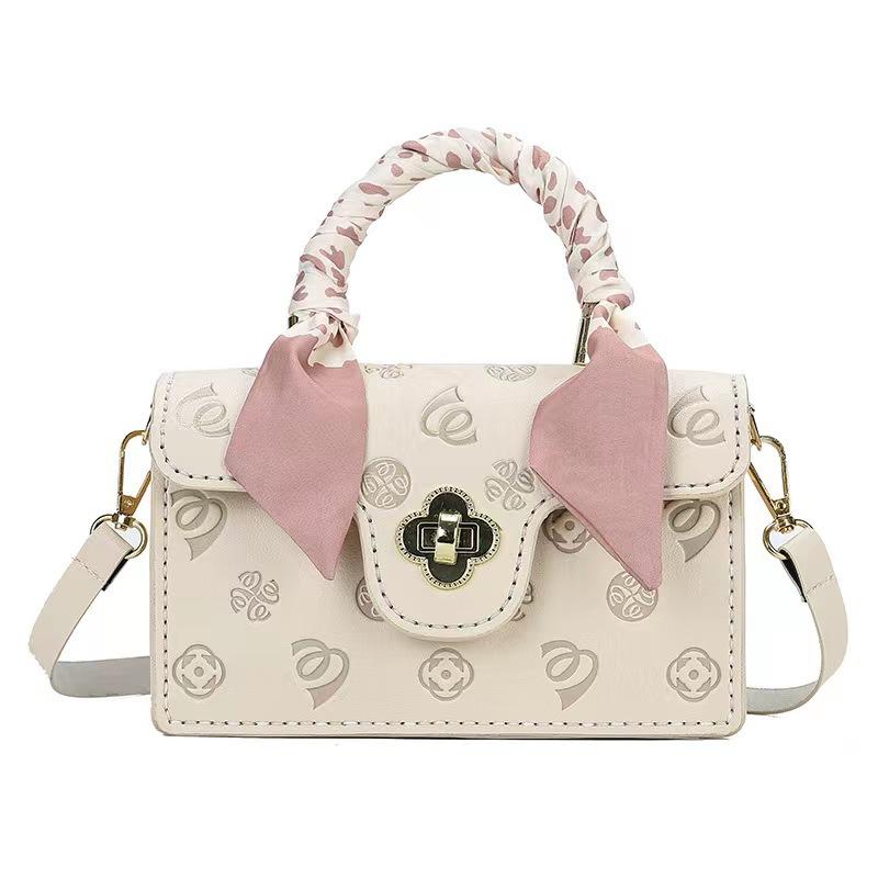 

Маленькая квадратная сумка ручной работы, женская сумка ручной работы, материал для DIY, домашняя сумка-мессенджер, чтобы отправить девушке, сумка с сакурой, материал для сумки, тренд Material Package