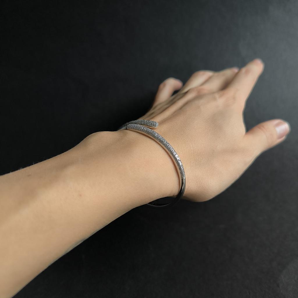 Silver Bracelet with Cubic Zirconia, Item Weight 11.73 G (2206545)