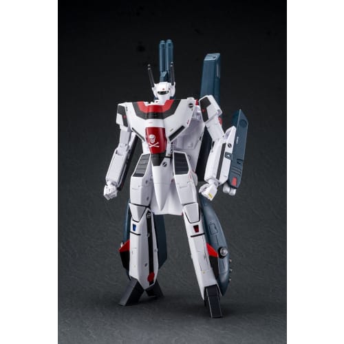 Super Dimension Fortress Macross: Do You Remember Love? 1/60 Scale Fully Transformable VF-1S Strike Valkyrie (Hikaru Ichijo) Movie Ver. Pre-painted Fi