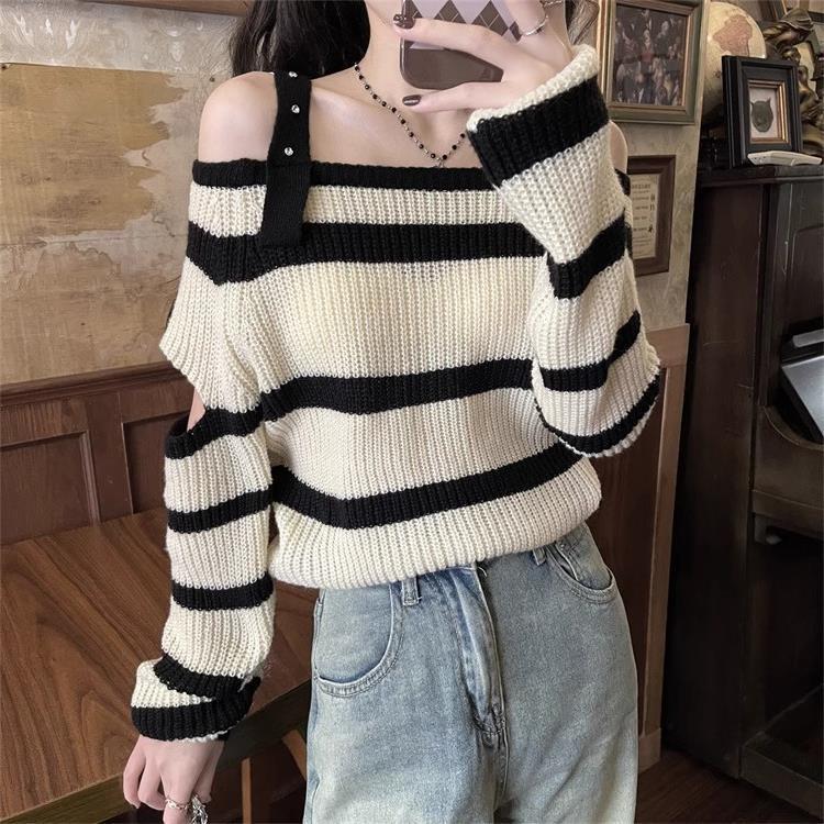 

2024 Autumn Striped Knitted Top - Women s Sexy Off-Shoulder Short Sweater One Size