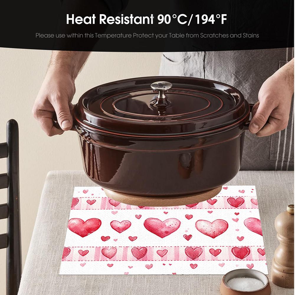 1set/1pc/4pcs/6pcs Valentine'S Day Heart-Shaped Printed Placemats | Polyester, Heat-Insulating, Suitable for Home Decoration, Festival Dining