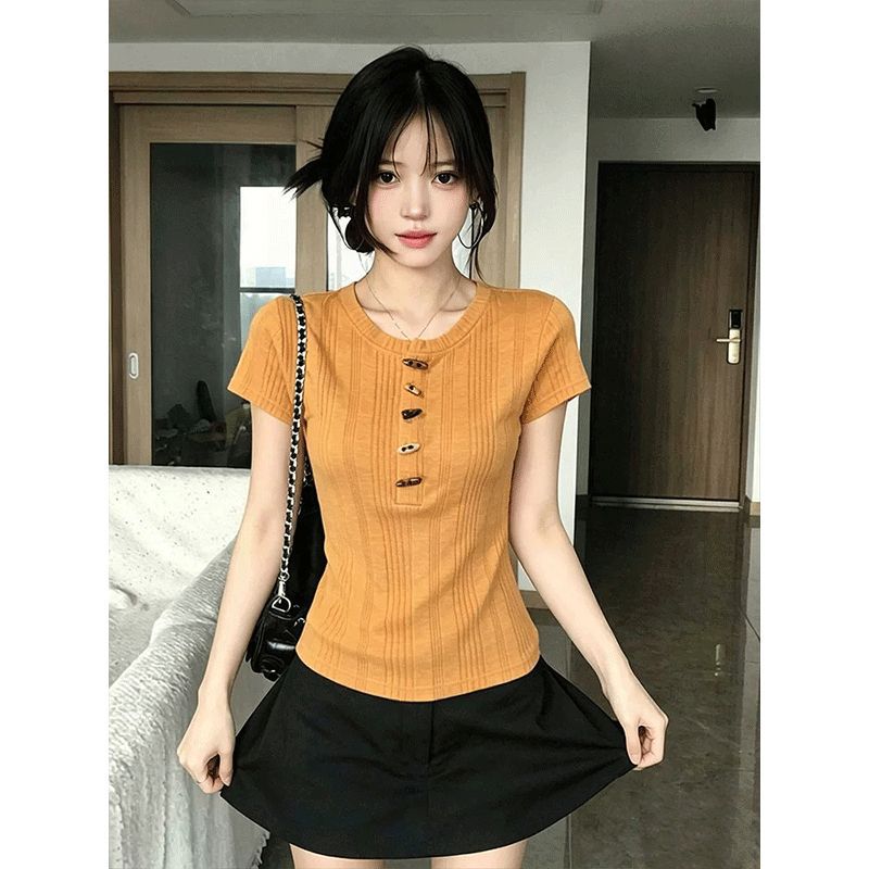 Korean version of the design sense of Henry collar horn buckle short-sleeved t-shirt women's summer new unique chic slim-fitting beautiful top