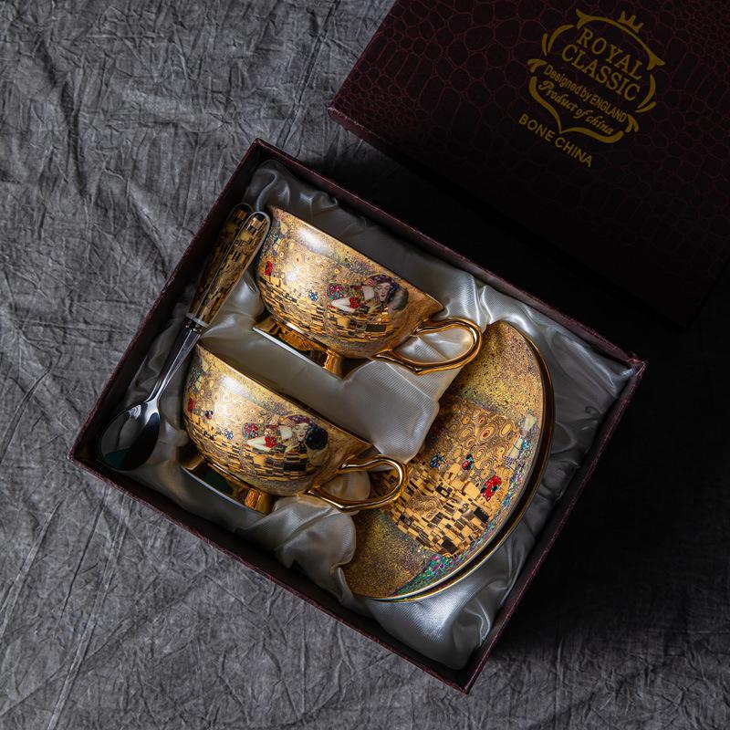 

Европейский костяной фарфор керамическая чашка для кофе тарелка ложка набор английский послеобеденный чай чашка для кофе домашний чайный сервиз 200-400ml