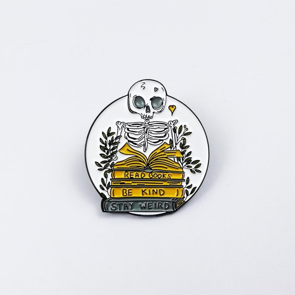 Creative Skull Zombie Brooch: Versatile Metal Badge for Clothing, Hats, Backpacks, and Accessories.
