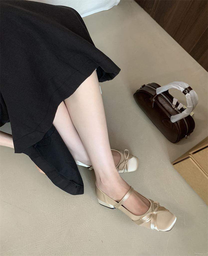 Bow light mouth Mary Jane shoes 2025 new French temperament gentle fairy style with skirt thick heel evening shoes