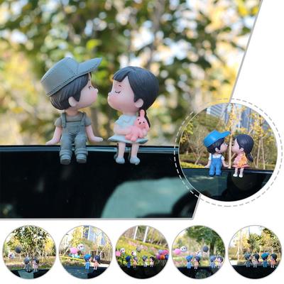 Dekorace do auta Roztomilé kreslené páry Akční figurky Figurky Ornament pro autodoplňky Interiér balónu Palubní deska U7o6