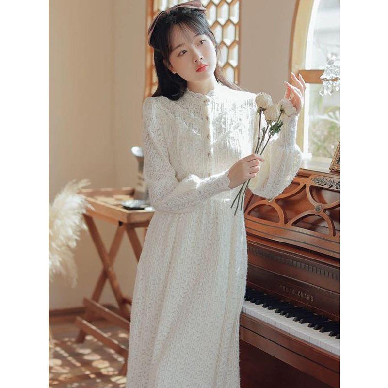 Women's Mid-Length Fleece-Lined French Lace Dress: Ideal for Petite Figures in Autumn & Winter