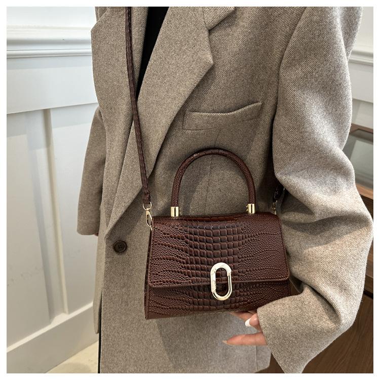 Women’s Crocodile Pattern Crossbody Shoulder Bag Fashion Textured Handbag Stylish Small Square Bag
