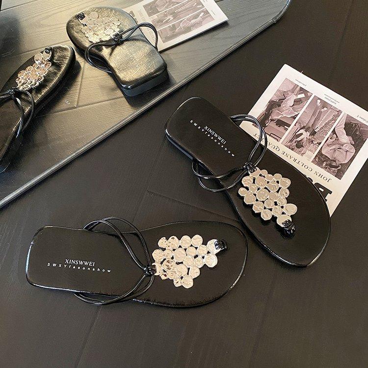 Romanska coola tofflor dam 2025 sommar Internetkändis kläm-sandaler dam semester fritid strand flip-flops dam