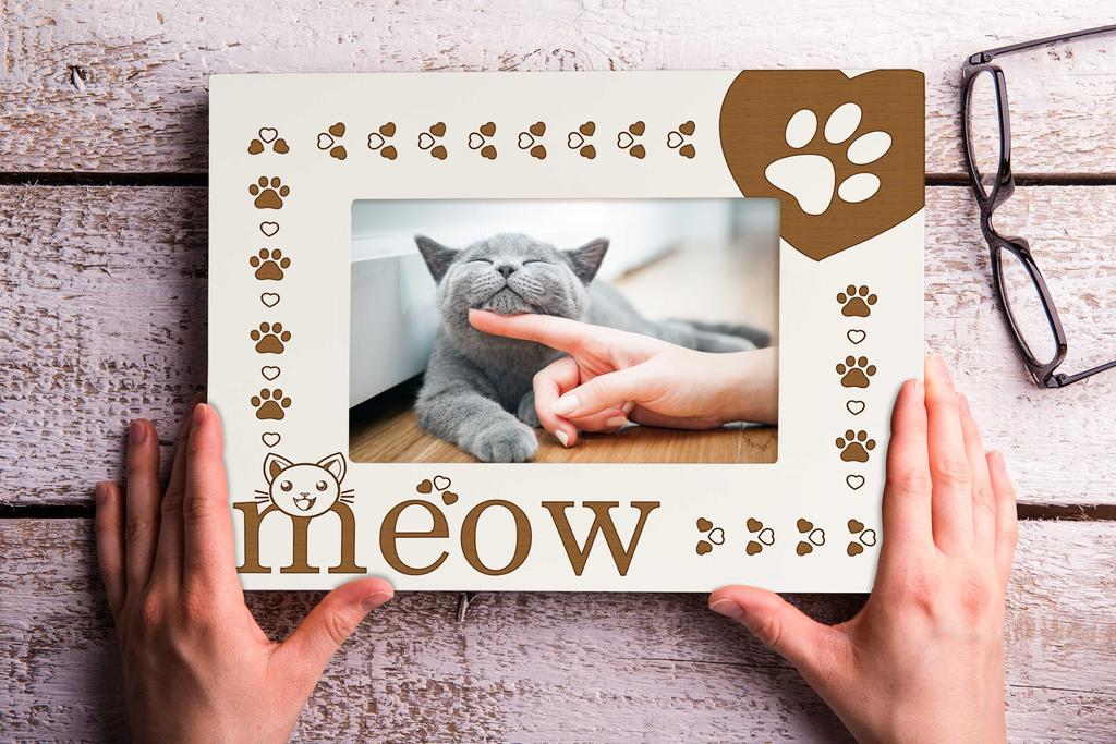 Darling Souvenir Made With Love Engraved Table Top Photo Frame Wooden Meow Quotes White Picture Frame