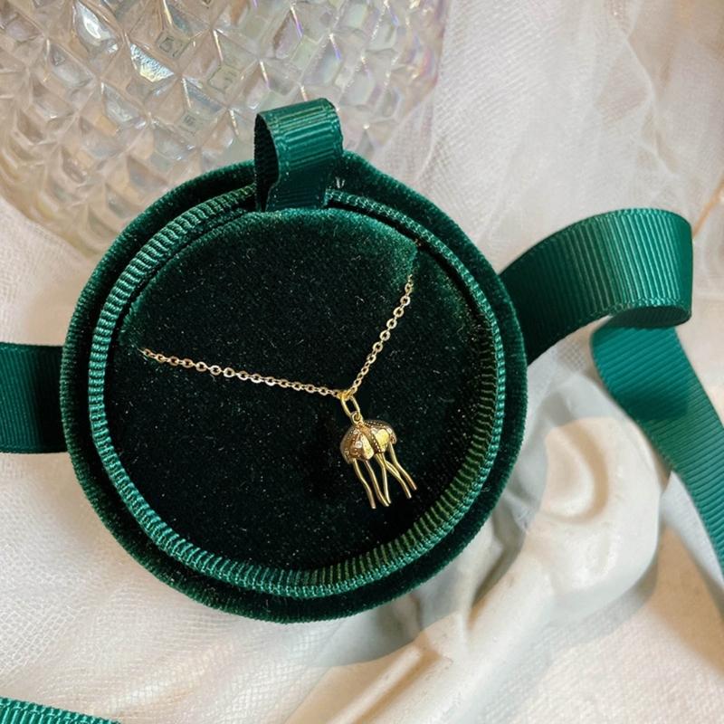 Marine Octopus Jellyfish Pendant Necklace For Women Girls Vintage Natural Pearls Marine Life Necklaces Fashion Jewelry