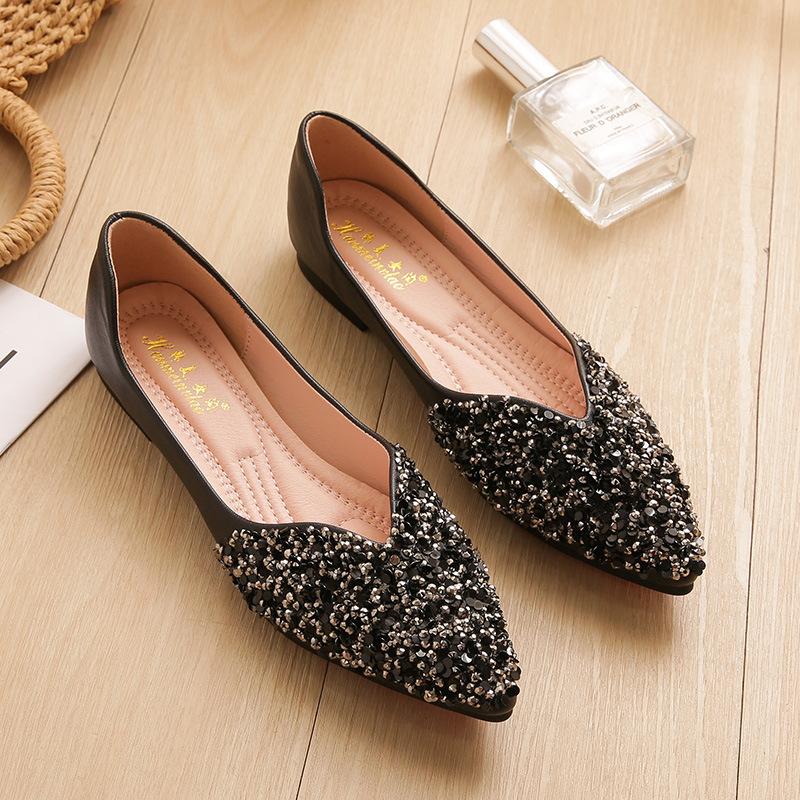 Fashion Fashion Women Flat Shoes Size 34 43 Pointed Toe Ladies Slip On Loafers Sequins Beaded Low Heel Shoes for Women Zapatos De Mujer