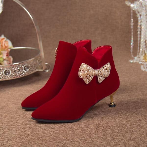 

Модные брендовые туфли-лодочки 2025 Бежевые туфли на высоком каблуке Свадебная обувь Модные Новейшие 12 см Невеста Свадебная обувь Брендовые туфли-лодочки Бежевые туфли на высоком каблуке 2025 Brid 35