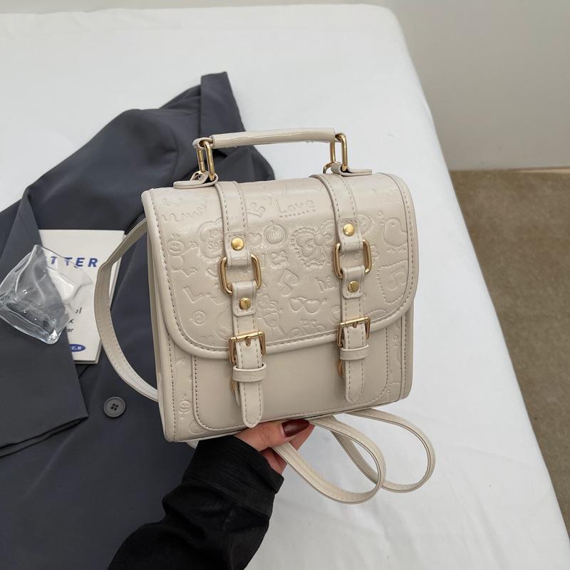 Backpack women's new spring and summer niche design sense retro fashion backpack is still trendy bag