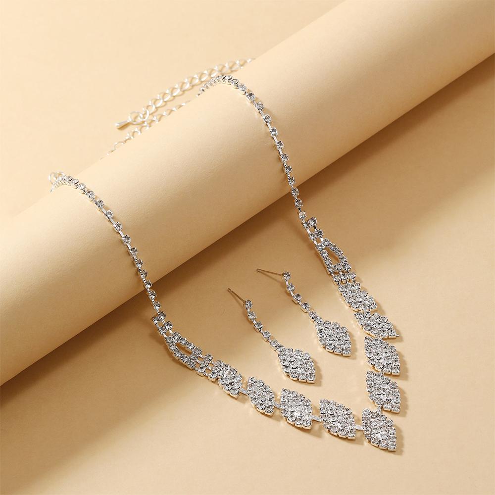 3 Piece Women Rhinestone Necklace Earring Set Luxurious Sparkling Copper Plated Leaves Fashionable Elegant High Accessories