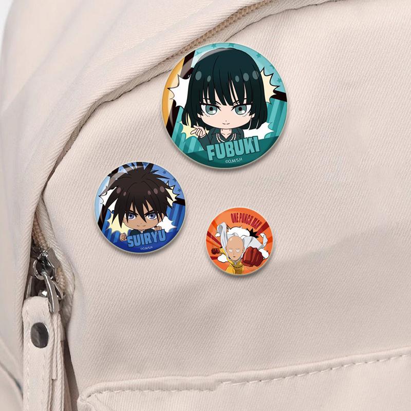 32/44/58mm Saitama Broche de Figura de Desenho Animado Redondo One Punch Man Anime Pins Cosplay Emblema Ornamento de Peito Bolsa Roupas Jóias Acessórios Presentes