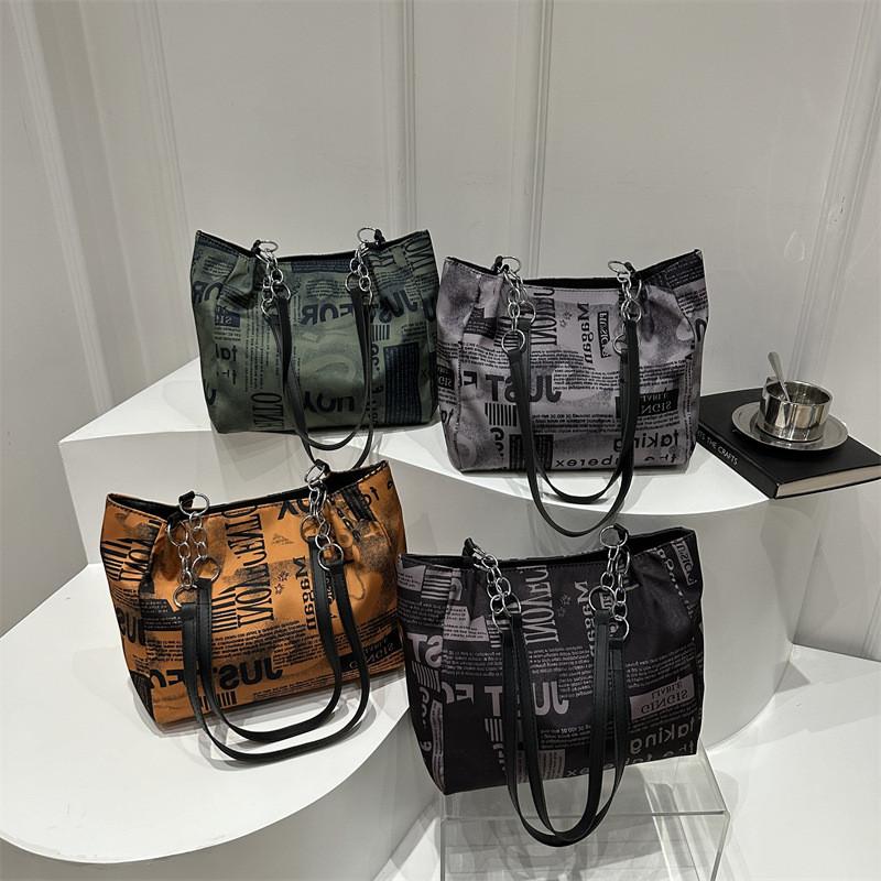 Fashionable Luxury Shoulder Bag For Women Stylish Casual Large Capacity Tote Bag