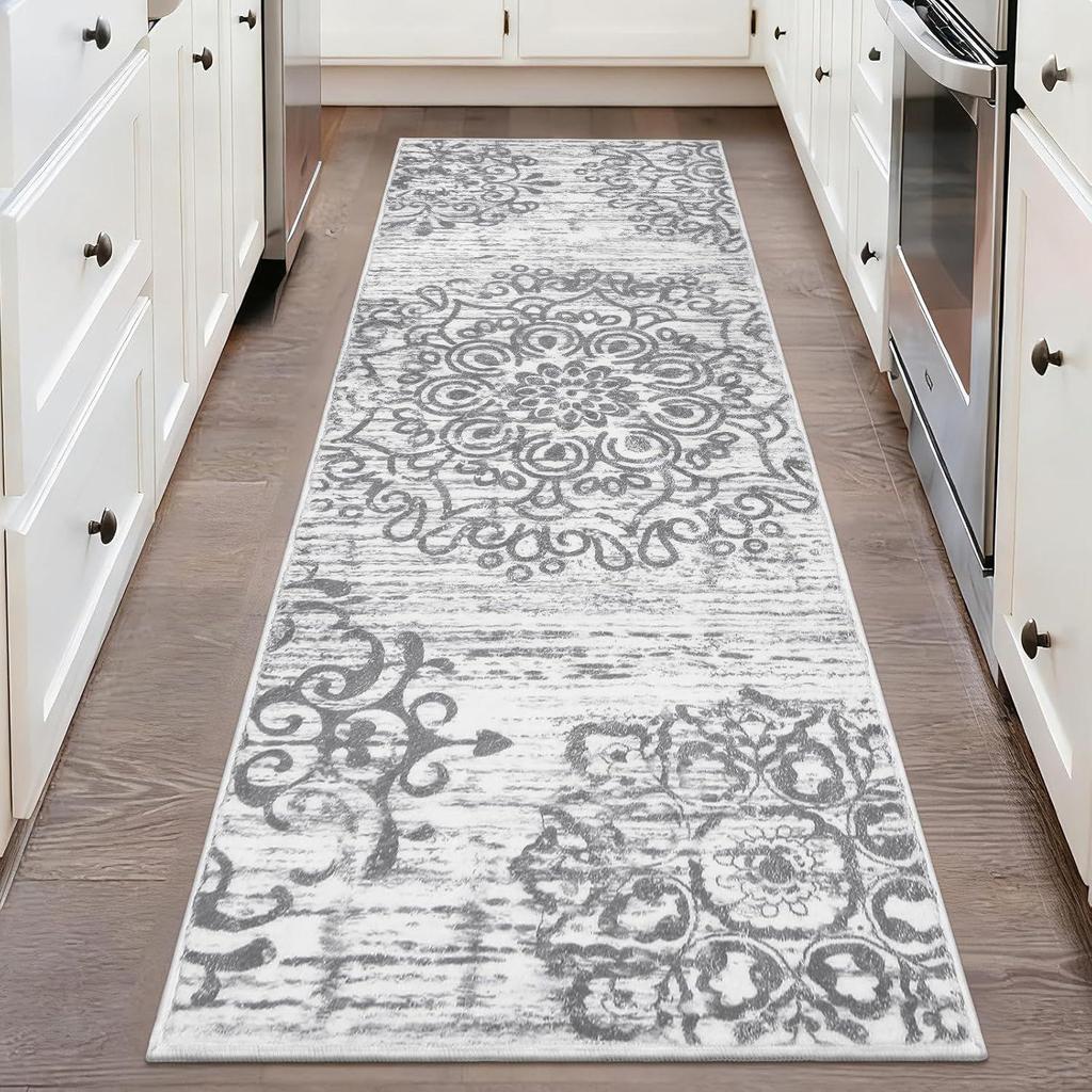 Persian Ethnic Crystal Velvet Rug: Wear-resistant, Non-slip, Retro, Dirt-resistant for Hallways, Bedrooms, and Balconies