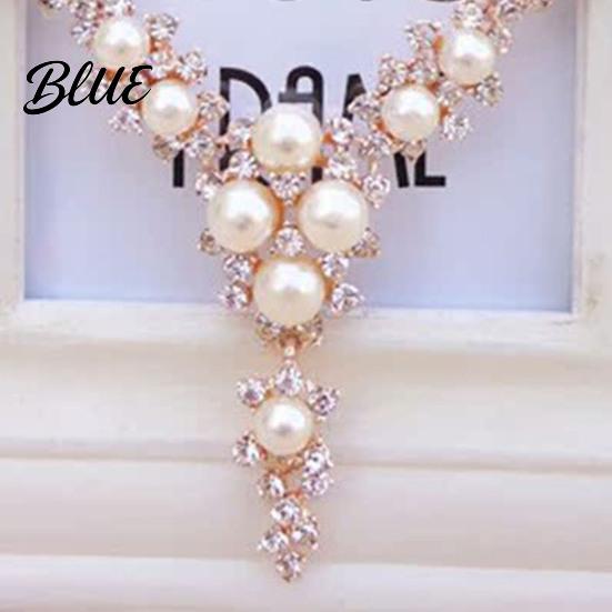Banquet Pearl Necklace Necklace V-Shaped with Zircon Claw Setting Design