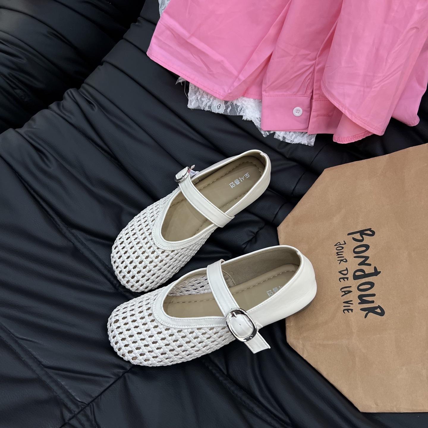 

Туфли Мэри Джейн из мягкой кожи, женские летние и корейская версия, универсальные на плоской подошве, с полым вырезом, на мягкой подошве, с мелким вырезом, спортивные и 40 бежевый