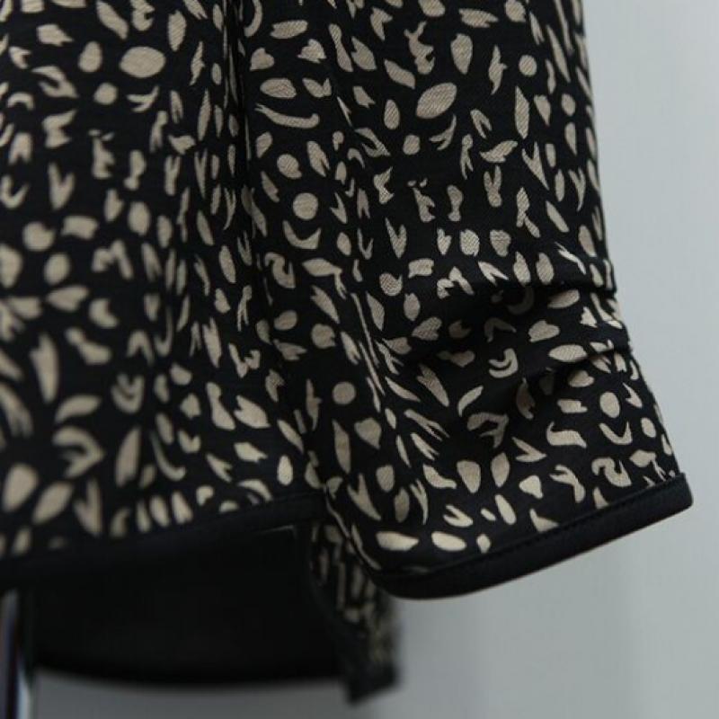 Shiz Madam Neck Banding Pocket Blouse T57163