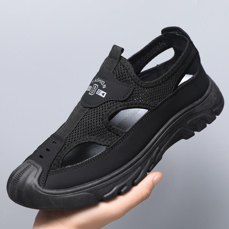 Men's Sandals Summer New Mesh Hole Shoes Beach Shoes Soft Sole Comfortable Outdoor Wading Shoes