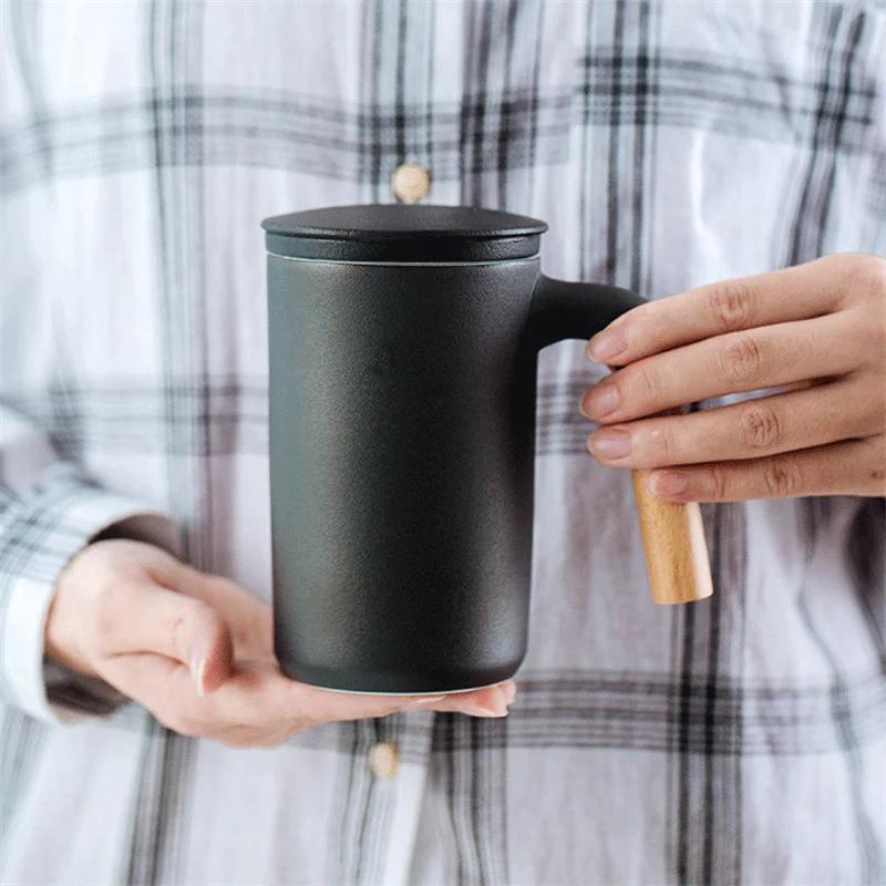 Japanese Style Stoneware Ceramic Mug With Filter Wooden Handle Flower Tea Cup with Lid Tea Water Separation Drinkware Gift