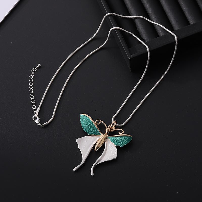 Sweater Chain Women'S High-End Sense Light Luxury Exaggerated Butterfly Necklace Jewelry Alloy Long Necklace