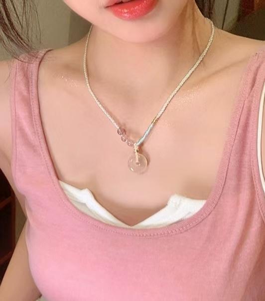 2024 Niche Star Pendant Necklace Versatile for Women