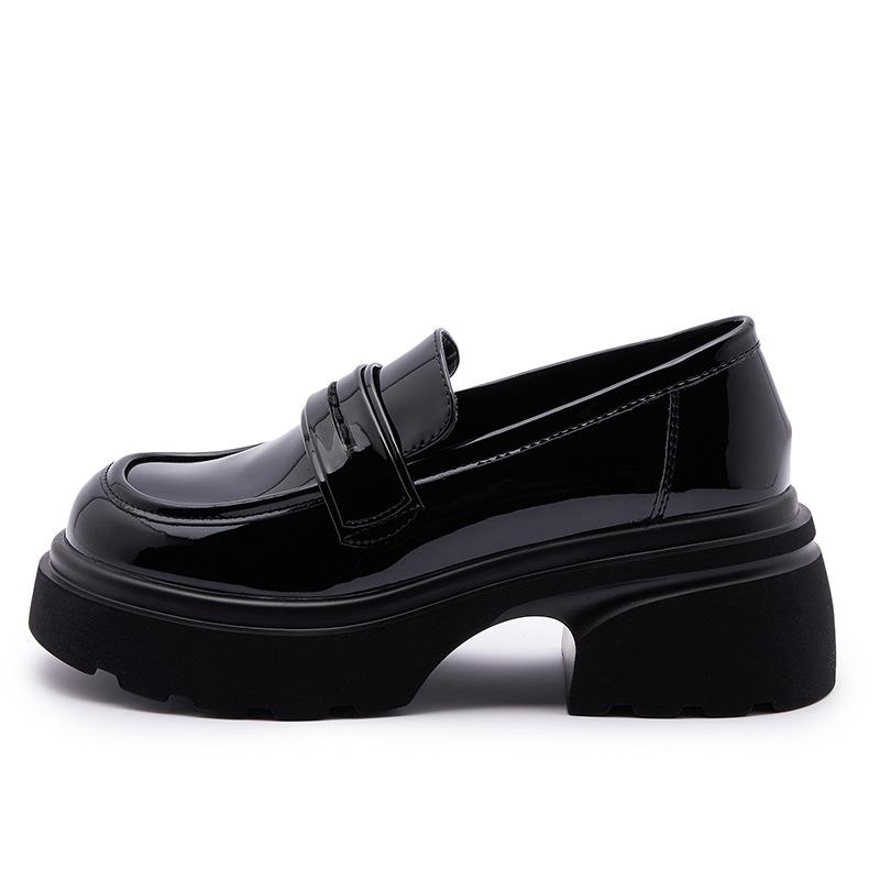 Small leather shoes women's 2025 autumn new British style platform muffin loafers women's black college style foot shoes