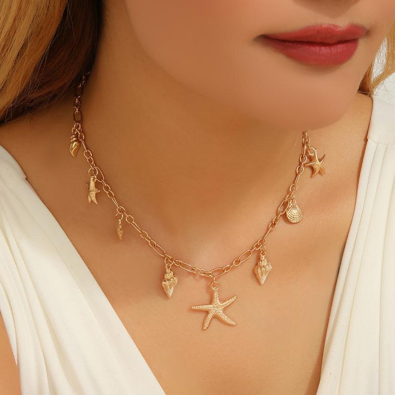 Jewelry Personalized Beach Scallop Starfish Necklace Women's Simple Metal Chain Conch Versatile Clavicle Chain