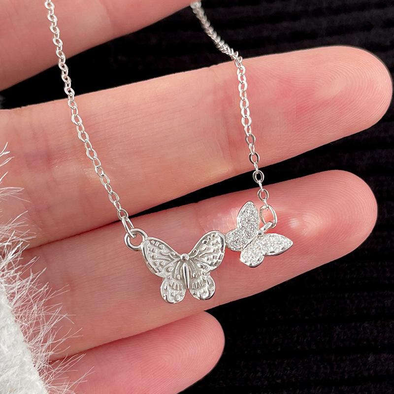Flash Diamond Double Butterfly Necklace Women's Light Luxury Niche Design Sense Zircon Clavicle Chain Stainless Steel