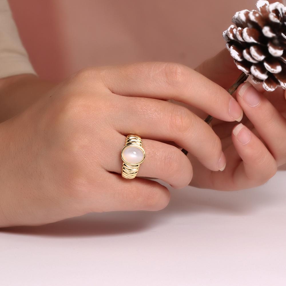 Simple design 925 sterling silver women's rings 3.85ct nature oval 8*10mm white moonstone fine jewelry for Proposal wedding gift
