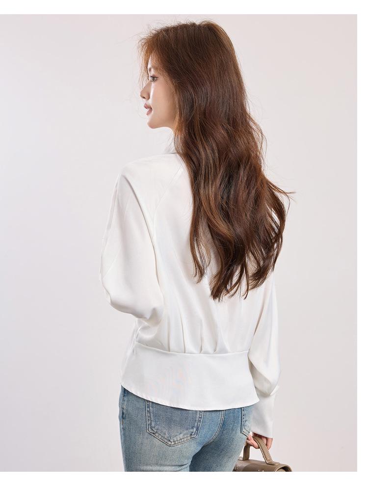 Women's Chic French White Long-Sleeve Shirt, Irregular Waist-Cinching Design, Stylish, Petite Fit, Perfect for Spring/Autumn