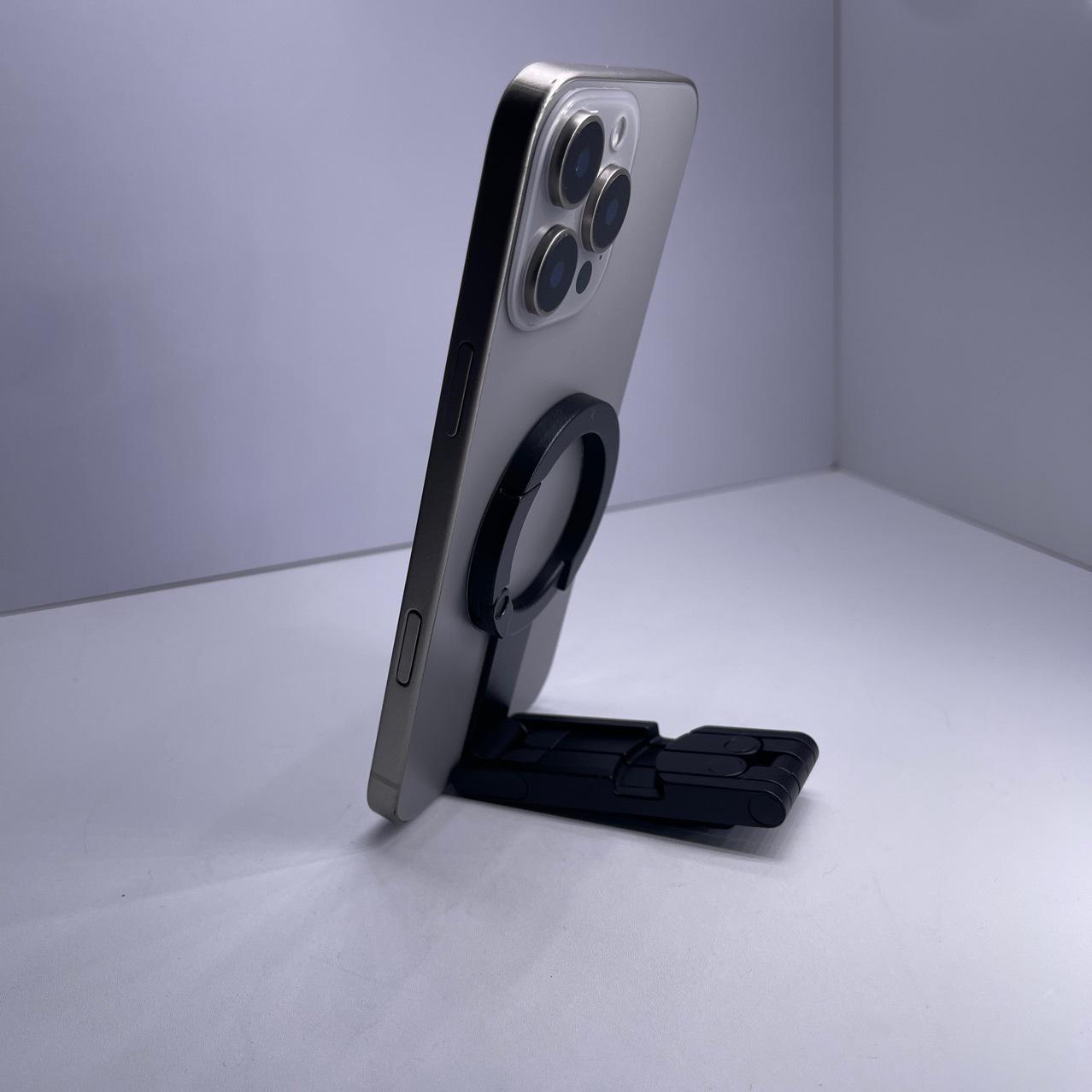 

Portable Magnetic Phone Tripod & Holder for Live Streaming and Photography