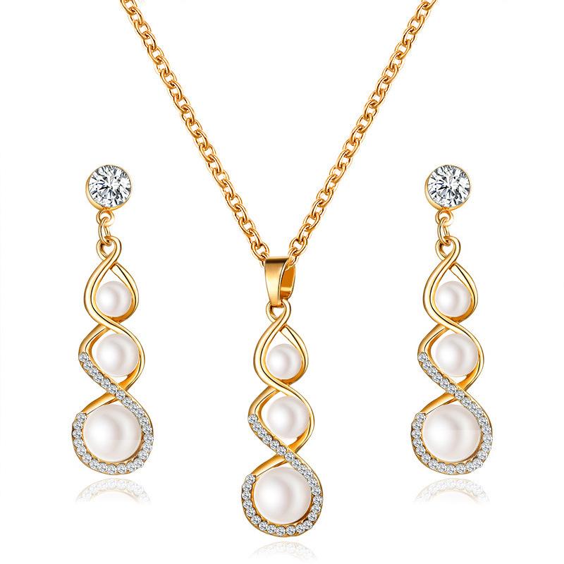 Elegant Pearl Teardrop Necklace & Stud Earrings Set for Bridal