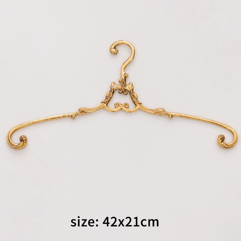 Vintage Carved Brass Hanger Clothes Rack Cloakroom Coat Hanger Home Decoration Gold Coat Rack Bedroom Wardrobe Storage Organizer 43470₽