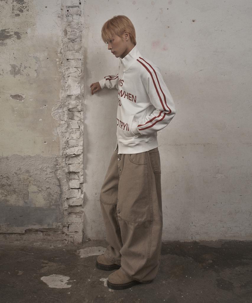 UNUSEDLAB Vintage Typography Only Zip-Up [White]