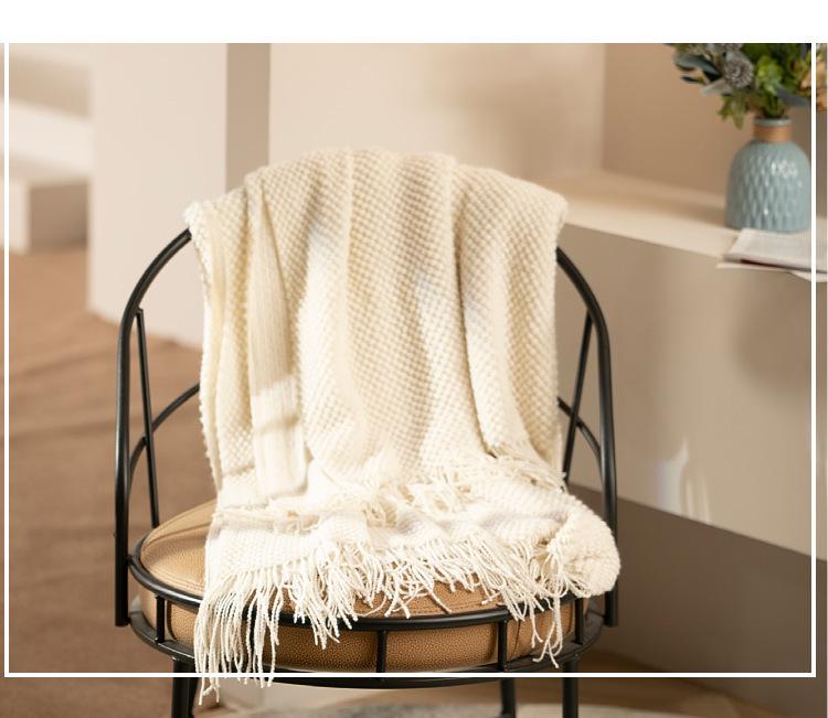 Nordic Retro Knitted Blanket – Perfect for Bedroom, Office, Airplane, or Air Conditioning Use.