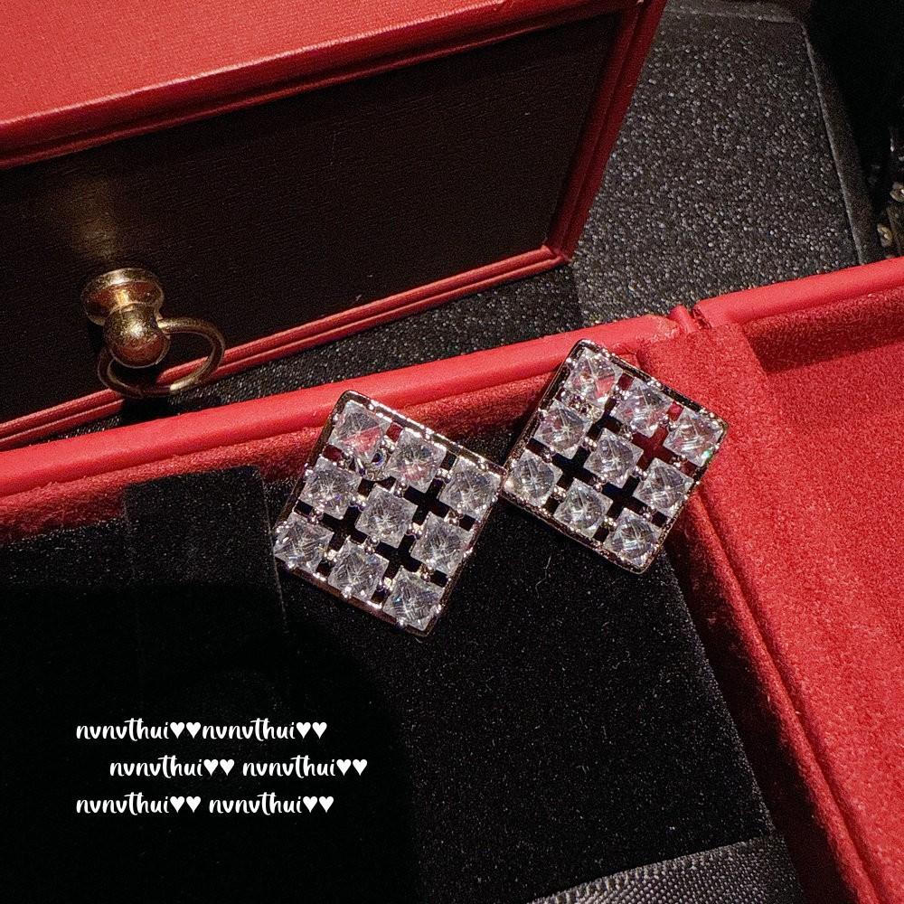 

Hui Jewelry, Dazzling Gypsy Gemstone Bracelet, Sparkling T-Square Zircon Smart Earrings, Set.