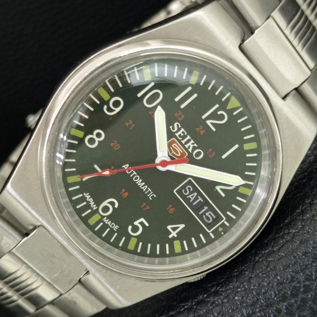 GENUINE VINTAGE SEIKO 5 AUTOMATIC JAPAN MENS GREEN COLOR DIAL WATCH a708595-1