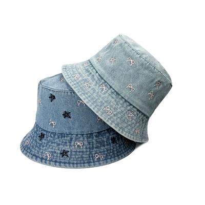 Koreanischer Jeans-Fischerhut mit Stickerei von Bogen & Stern, Sonnenschutzhut, Gewaschene Baumwolle