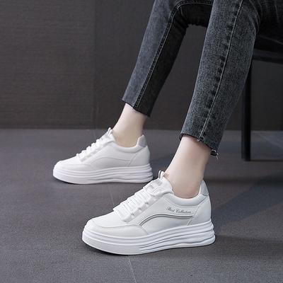 Damenschuhe Frühling Neuer Trend Bequeme Kleine Weiße Schuhe Lässig Schnürschuhe Wasserdicht Vulkanisierte Schuhe Plateau Tennis Sneakers