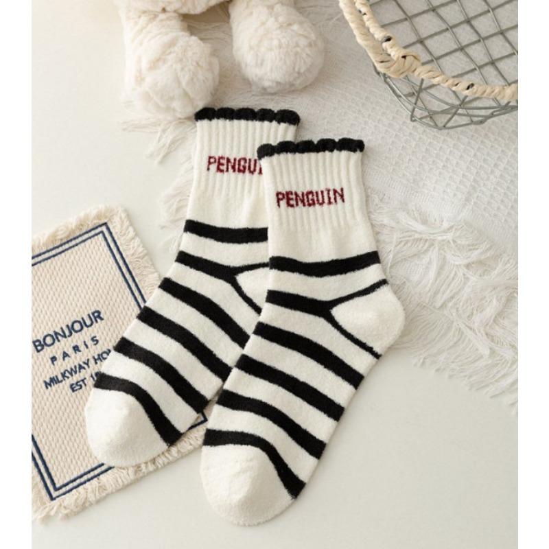 Autumn and Winter Socks, Women's Double-sided Fleece Little Penguin Women's Socks, Cute Cartoon Warm Home Warm Floor Socks, Sleep Socks